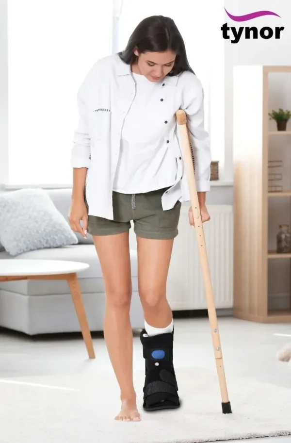 walker boot air short